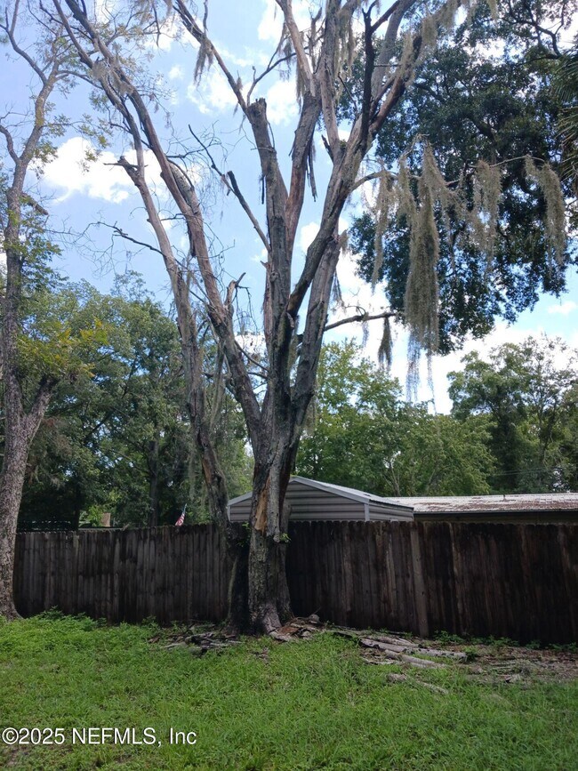 Building Photo - 2123 Corot Ct