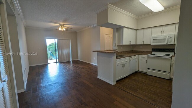 Building Photo - 151 SW 117th Ave