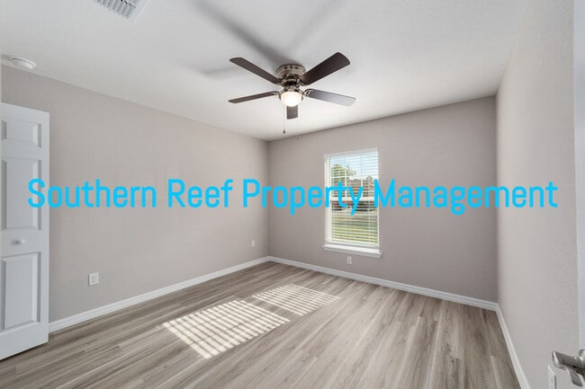 Building Photo - 6589 SW 144th Street Rd