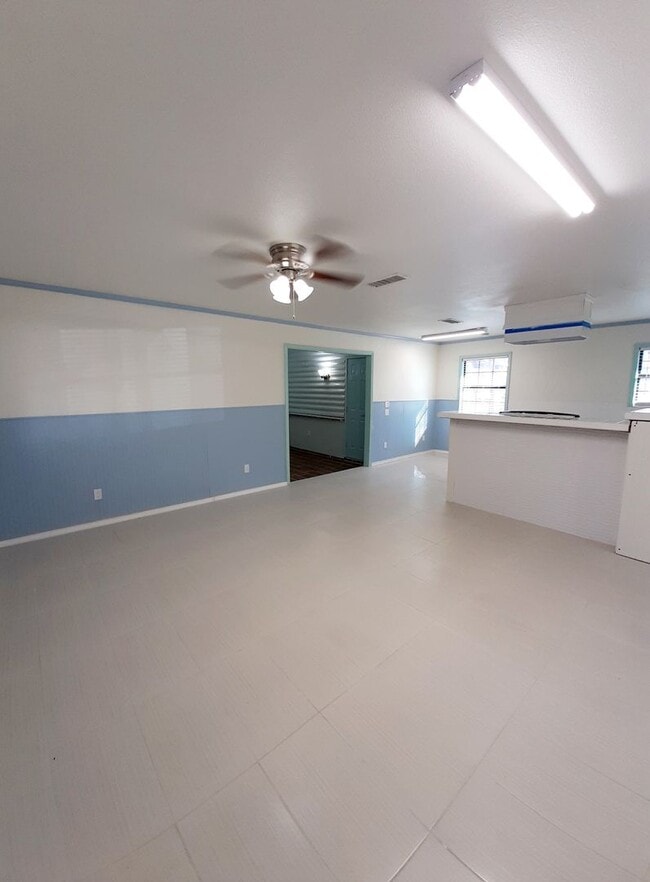 Building Photo - Quaint 3 bedroom, 1.5 bath in Euless