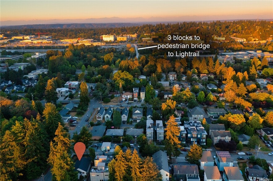 Close to lightrail! - 1511 N 100th St