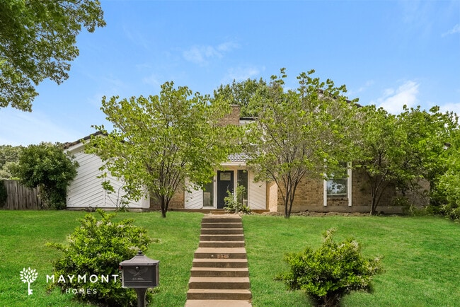 Building Photo - 1833 Wisteria Dr