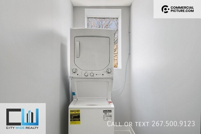 Building Photo - 929 Marlborough St