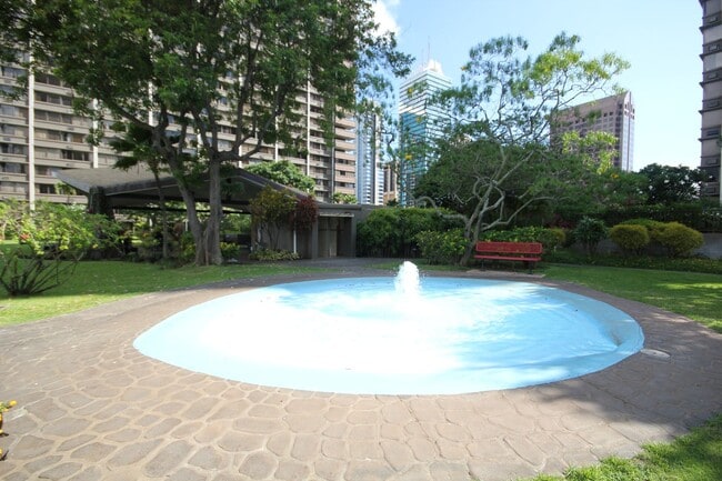 Building Photo - Kukui Plaza- Diamond Head Tower - 1 Bedroo...