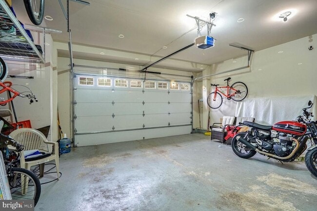 Building Photo - 42229 Majestic Knolls Dr