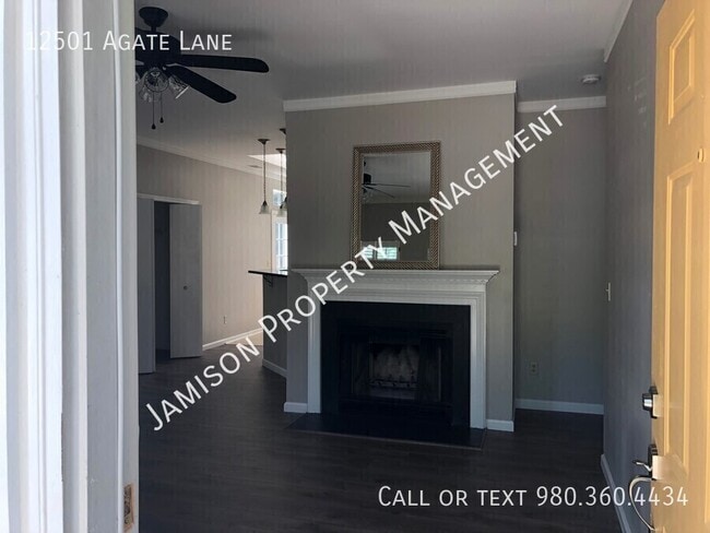 Building Photo - 12501 Agate Ln