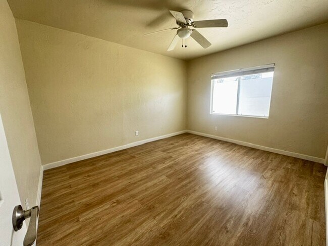 Building Photo - 1088 Bangor Ln