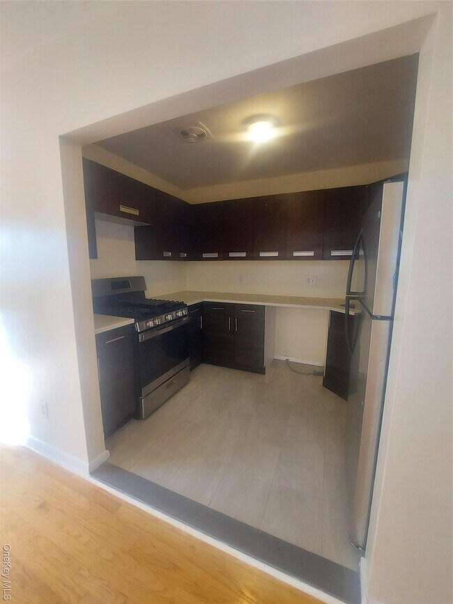 Building Photo - 1123 Schenectady Ave