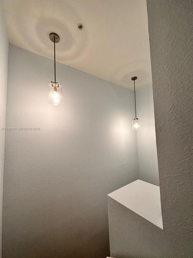 Building Photo - 8826 W Flagler St