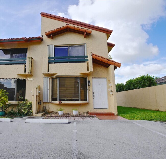 Building Photo - 10196 SW 77th Ct