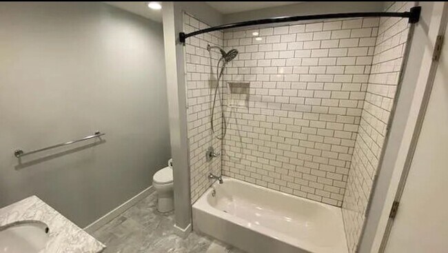 Building Photo - Charming All-Brick 2 Bedroom, 2 Bath Home ...