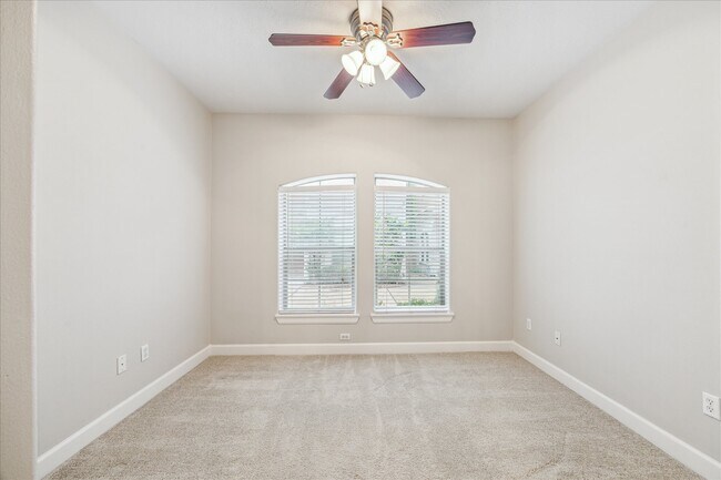 Building Photo - 1408 Birdsall St