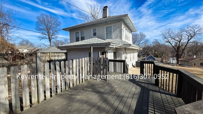 Building Photo - 1418 N 27th St