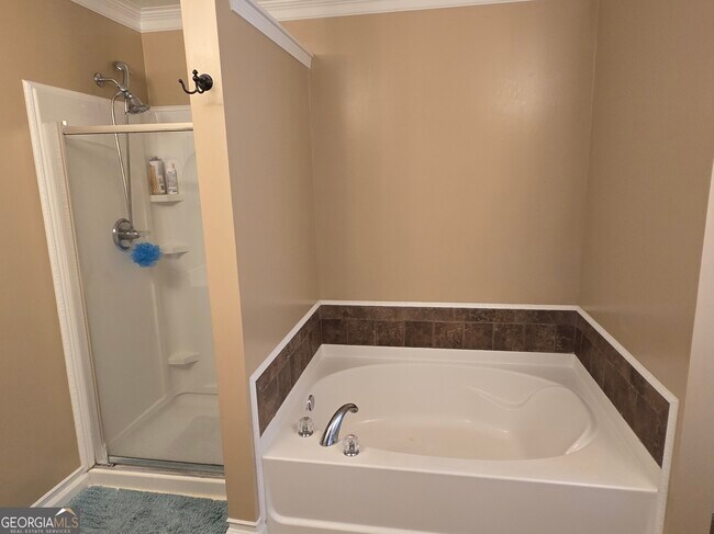 Building Photo - 2900 Suttles Dr SW