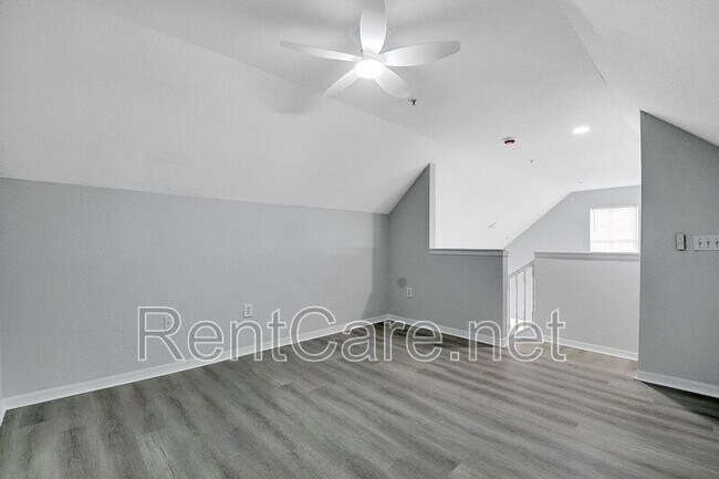 Building Photo - 6005 Westgate Dr