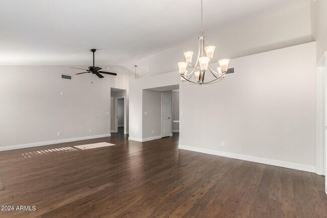 Building Photo - 15824 N 57th St