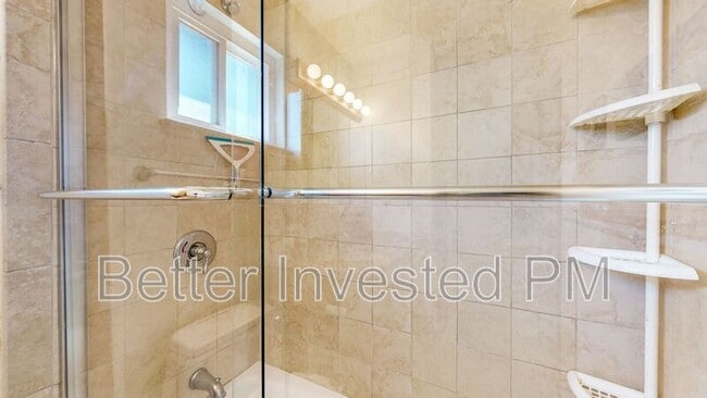 Building Photo - 848 Sprucewood Ct