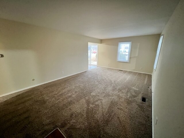 Building Photo - 2019 Oak St