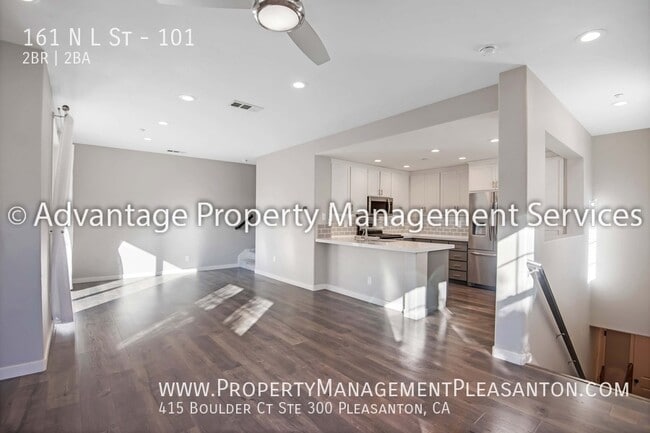 Building Photo - 161 N L St