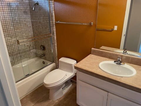 Building Photo - 11 Spinosa Way