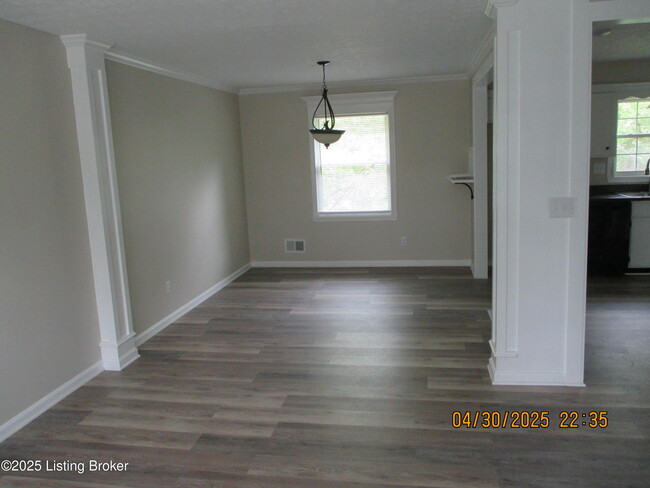 Building Photo - 4761 Shenandoah Dr