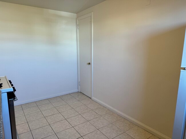 Building Photo - 52 Stover Ave
