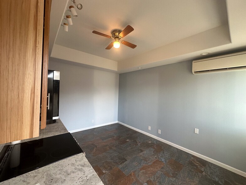 Living / diningLiving / dining - 2508 Park Forest Dr