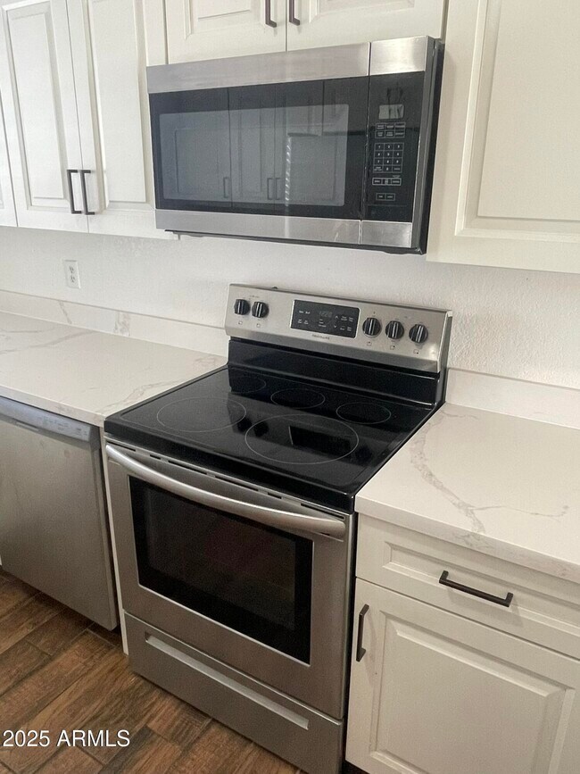 Building Photo - 3309 N 70th St