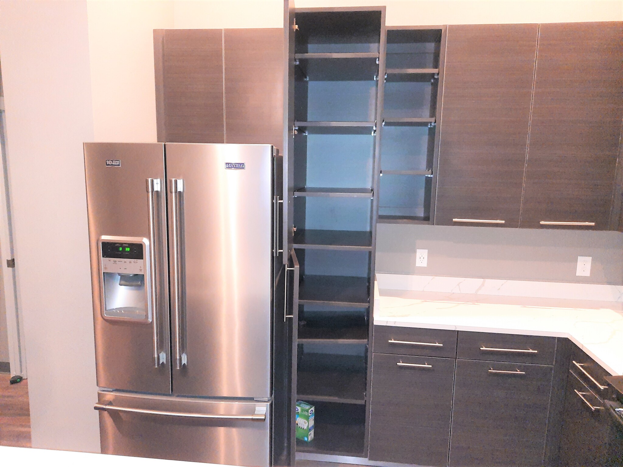 Refrigerator & Pantry - 905 9th Street