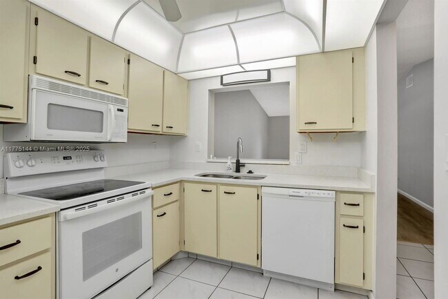 Building Photo - 9413 Boca Cove Cir