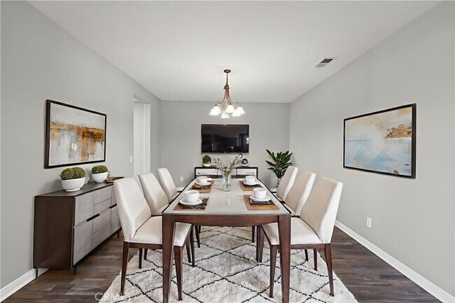 Building Photo - 16154 Skyridge Dr