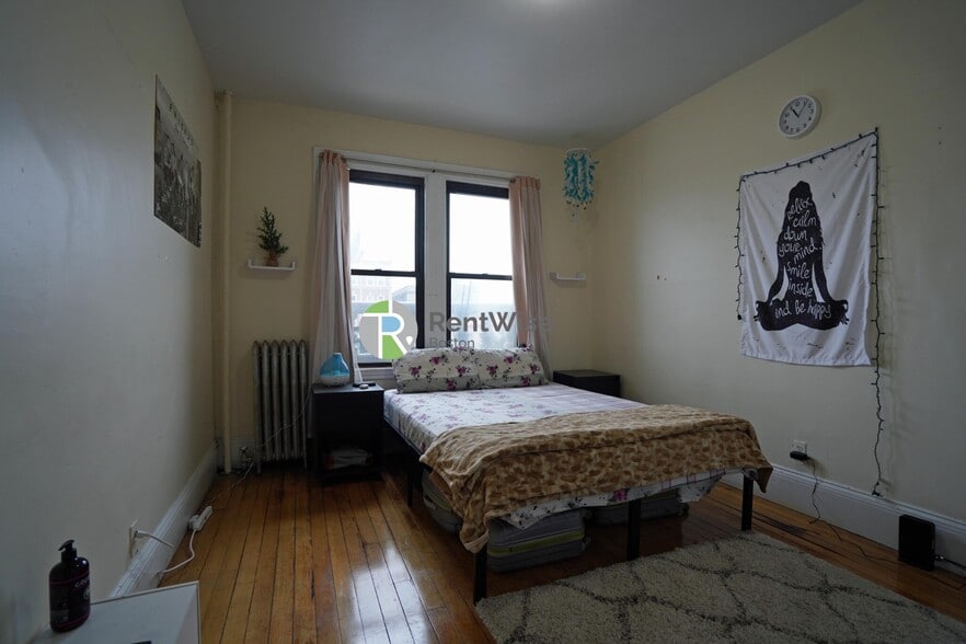 Building Photo - 1212 Commonwealth Ave