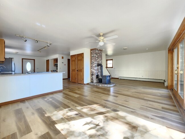 Building Photo - 1323 Pushaw Rd