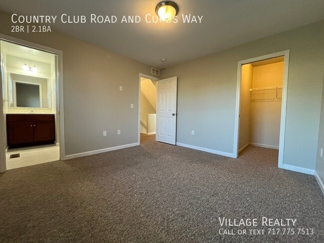 Building Photo - 719 Country Club Rd