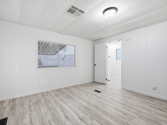 Building Photo - 1655 W Ajo Wy