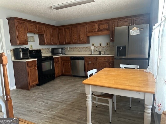 Building Photo - 610 City Park Dr