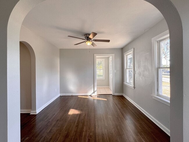 Building Photo - Cozy Two-Bedroom Winter Haven Home