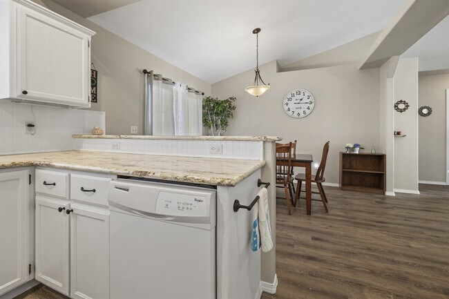 Building Photo - 7302 Bay Meadows Dr