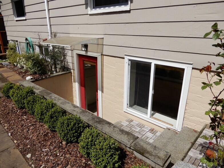 Building Photo - 811 NW 59th St