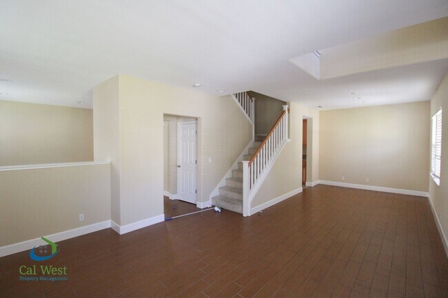 Building Photo - $4895 - **COMING SOON-END OF SEPT** Beauti...