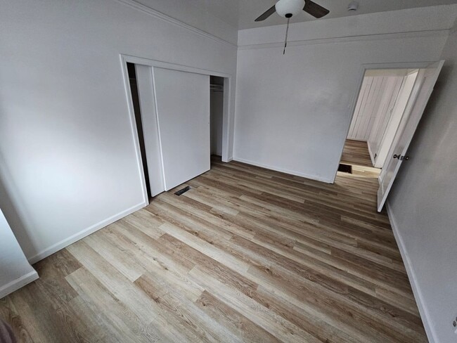 Building Photo - 128-130 Arletta