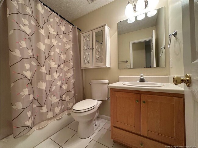 Building Photo - 2827 Beringer Dr