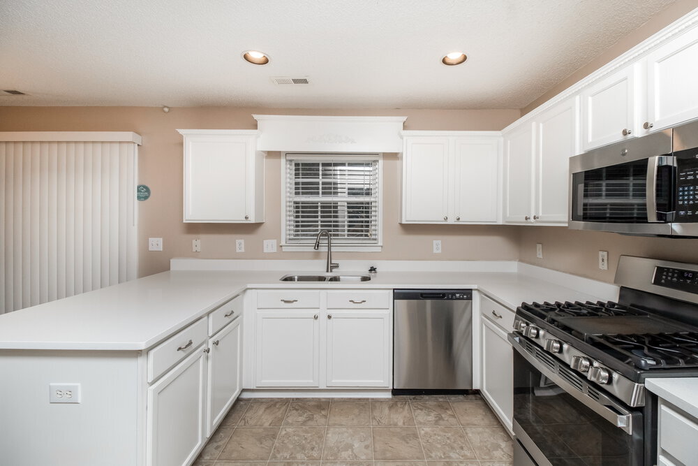 Building Photo - 8810 Laurel Run Dr