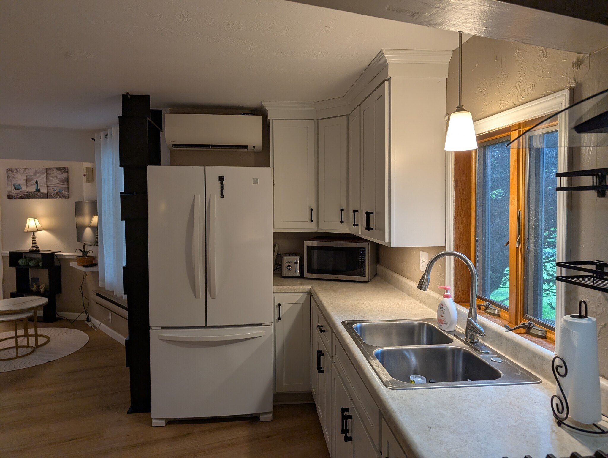 Kitchen - 12067 Gearhart Rd