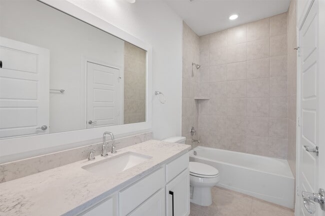 Building Photo - 10807 Cloaked Wing Ct