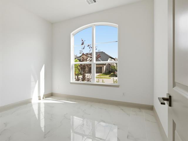 Building Photo - 1450 20th St