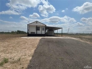 Building Photo - 8 Mariposa Dr