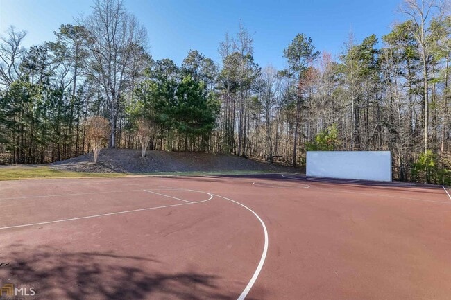 Building Photo - Gorgeous 3-Story Brick Home / 2 Fireplaces / Full Finished Basement / Chapel Hill Schools