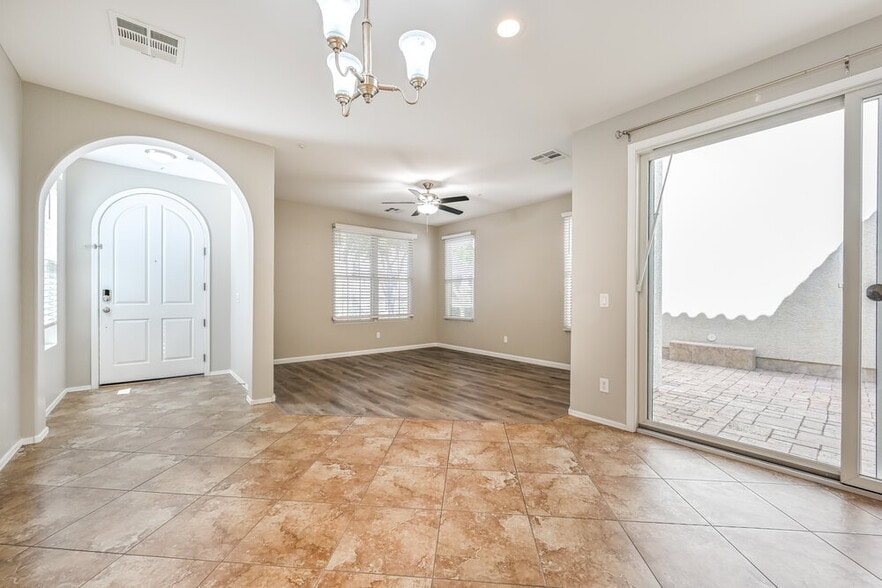 Building Photo - 28926 N 124th Dr