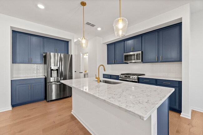 Building Photo - 714 Rhone St